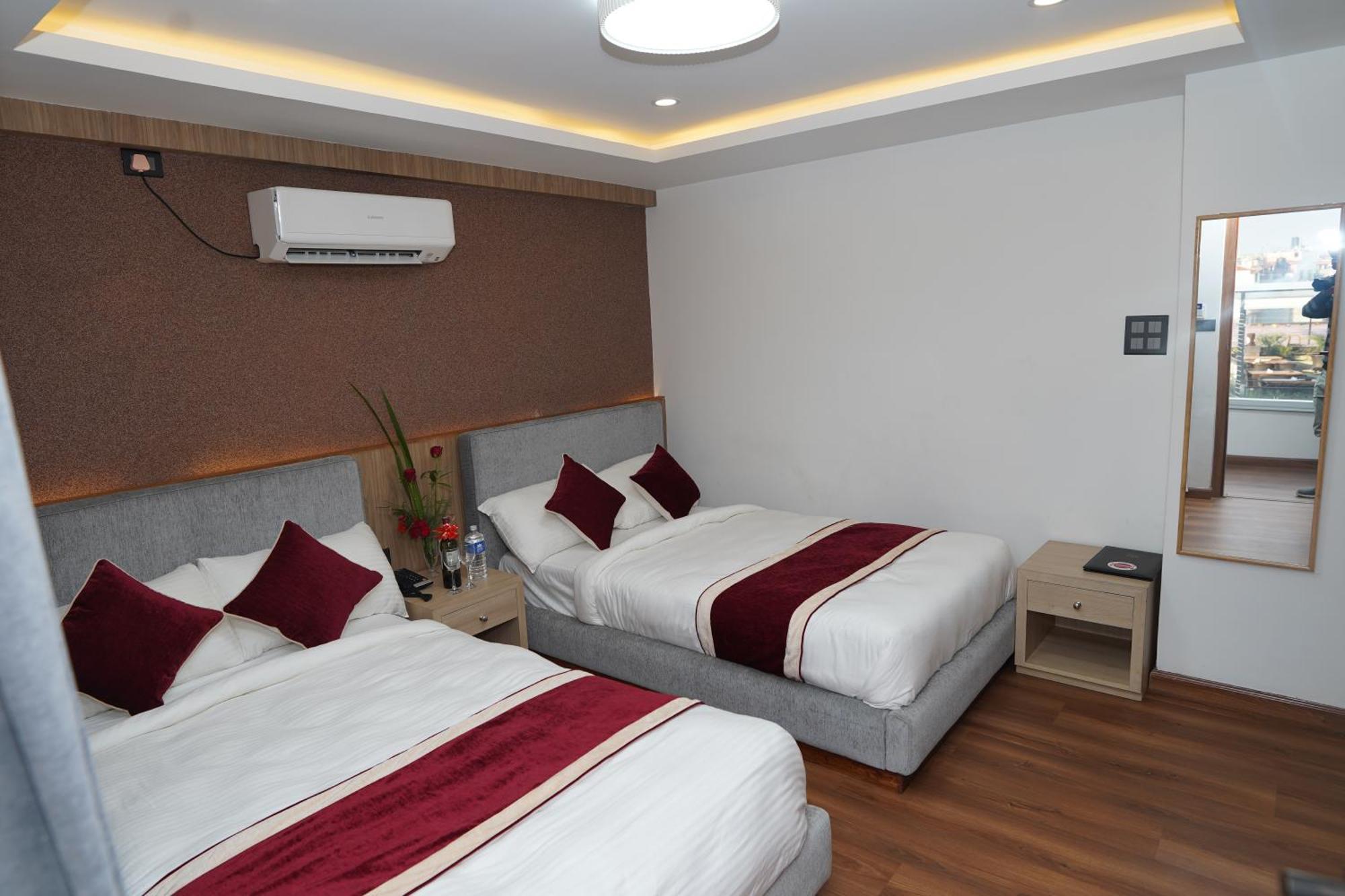 Lotus Club Boutique Hotel Katmandu Dış mekan fotoğraf